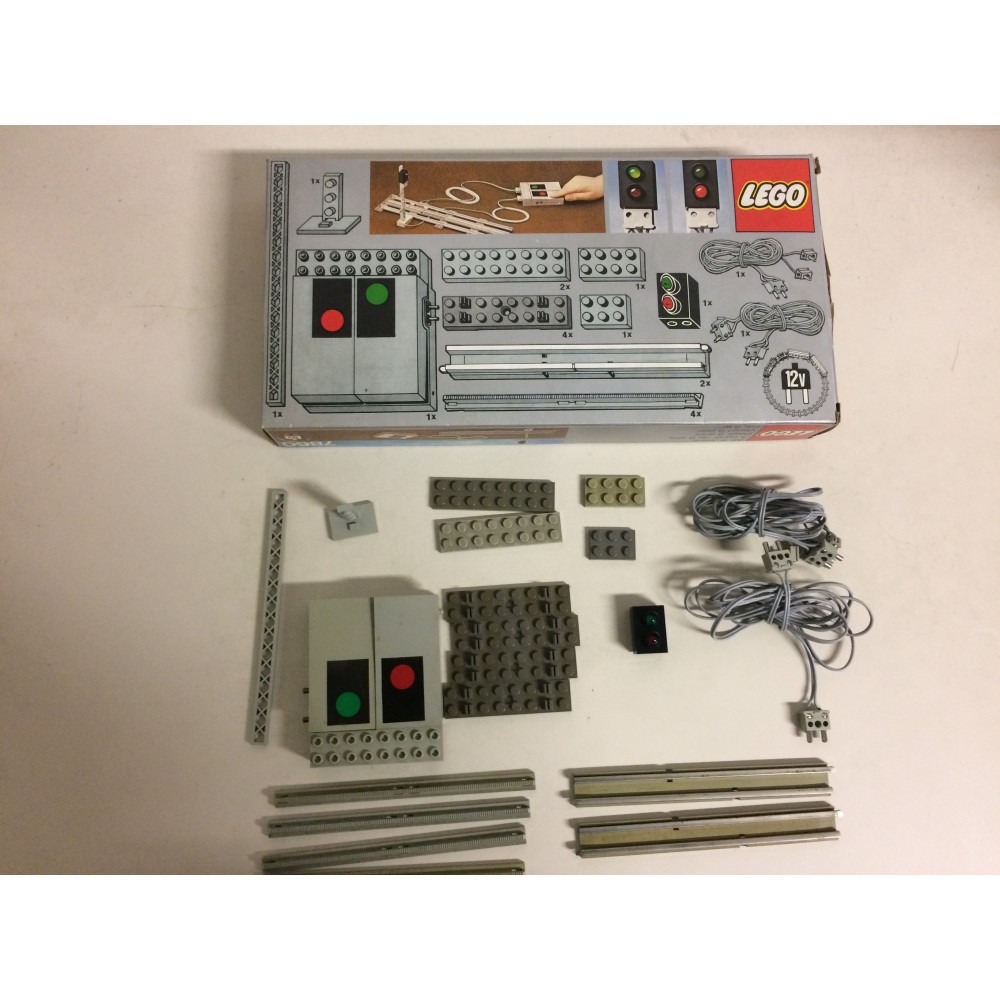 Vintage Lego 7860 Remote Controlled Signal, 12 v. Complete Set In original  Box