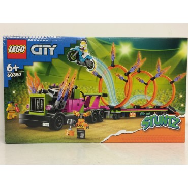 LEGO CITY STUNTZ 60357 STUNT TRUCK : SFIDA DELL'ANELLO DI FUOCO