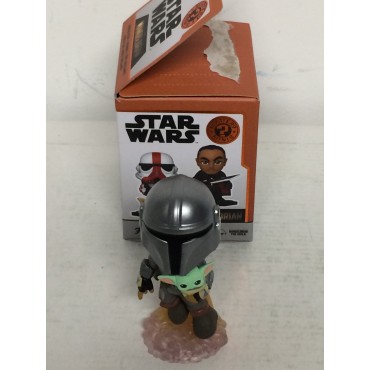 FUNKO POP  MINIS STAR WARS - THE MANDALORIAN : 07 FLYING MANDO WITH GROGU  MISTERY BOX  ( open )